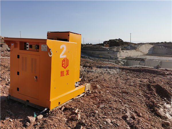 長沙凱發(fā)超硬材料科技有限公司,長沙礦山石材開采設(shè)備銷售,長沙金剛石繩鋸機銷售,金剛石串珠繩生產(chǎn)銷售，水平鉆機生產(chǎn)銷售