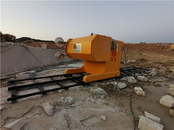 長沙凱發(fā)超硬材料科技有限公司,長沙礦山石材開采設(shè)備銷售,長沙金剛石繩鋸機銷售,金剛石串珠繩生產(chǎn)銷售，水平鉆機生產(chǎn)銷售